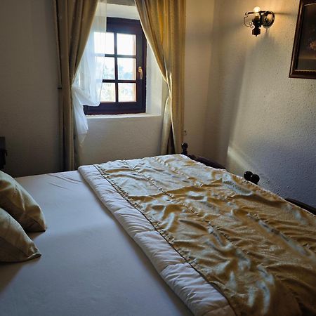 Hotel Kulla E Balshajve Ulcinj Exterior foto