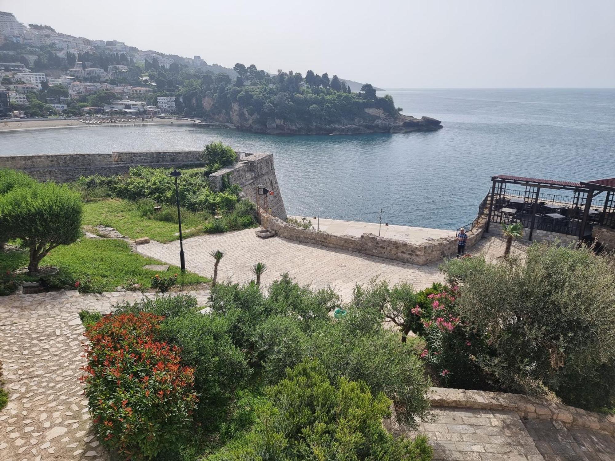 Hotel Kulla E Balshajve Ulcinj Exterior foto