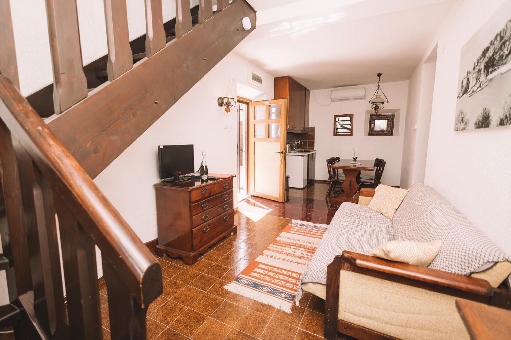 Hotel Kulla E Balshajve Ulcinj Exterior foto
