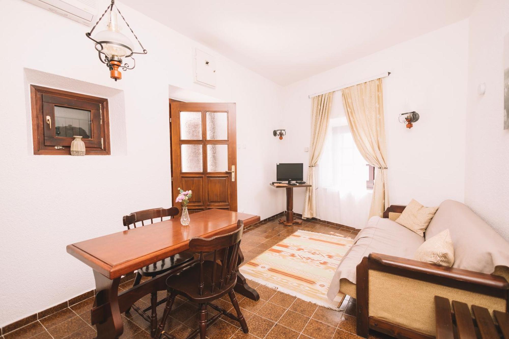 Hotel Kulla E Balshajve Ulcinj Exterior foto