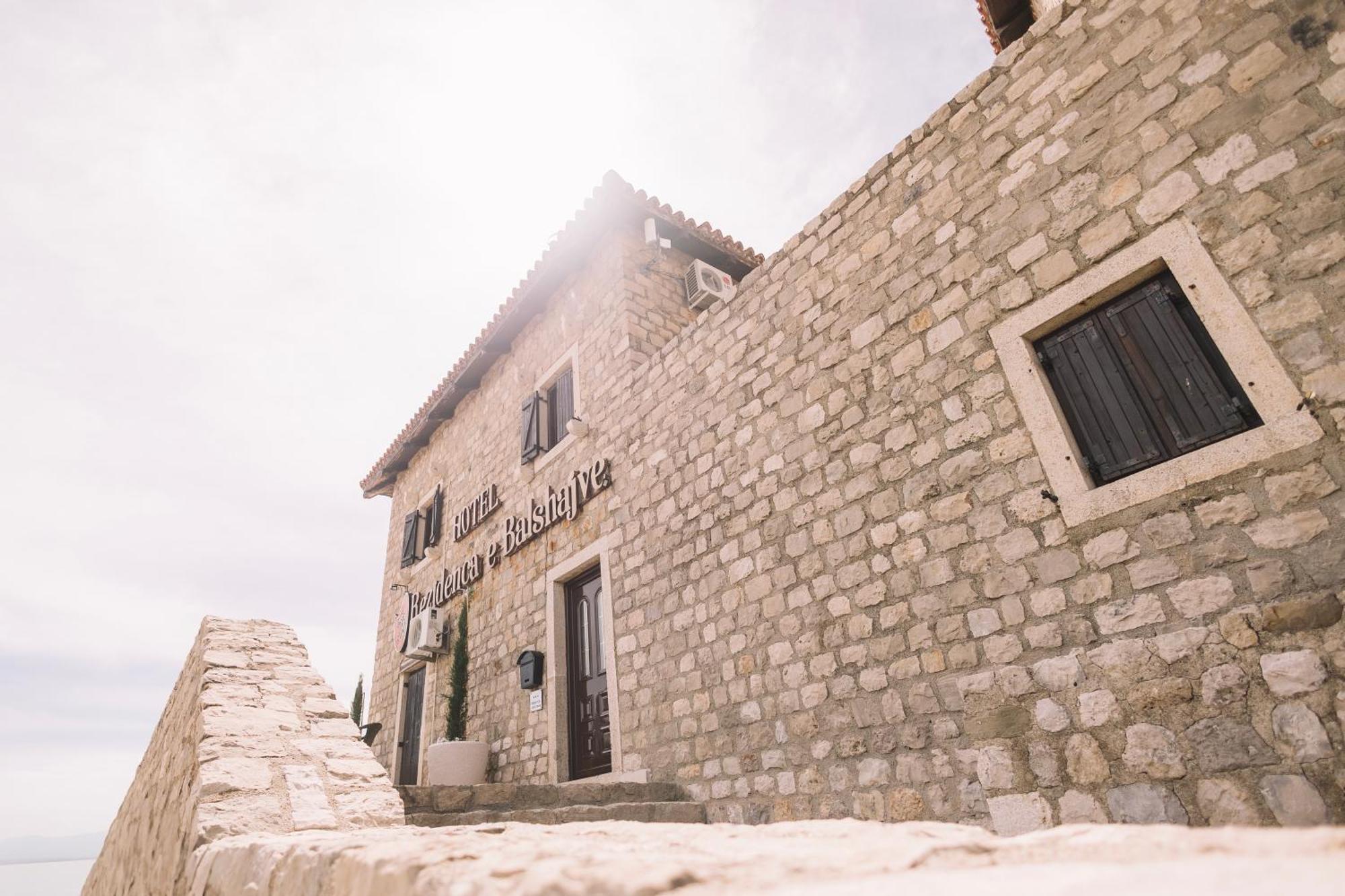 Hotel Kulla E Balshajve Ulcinj Exterior foto