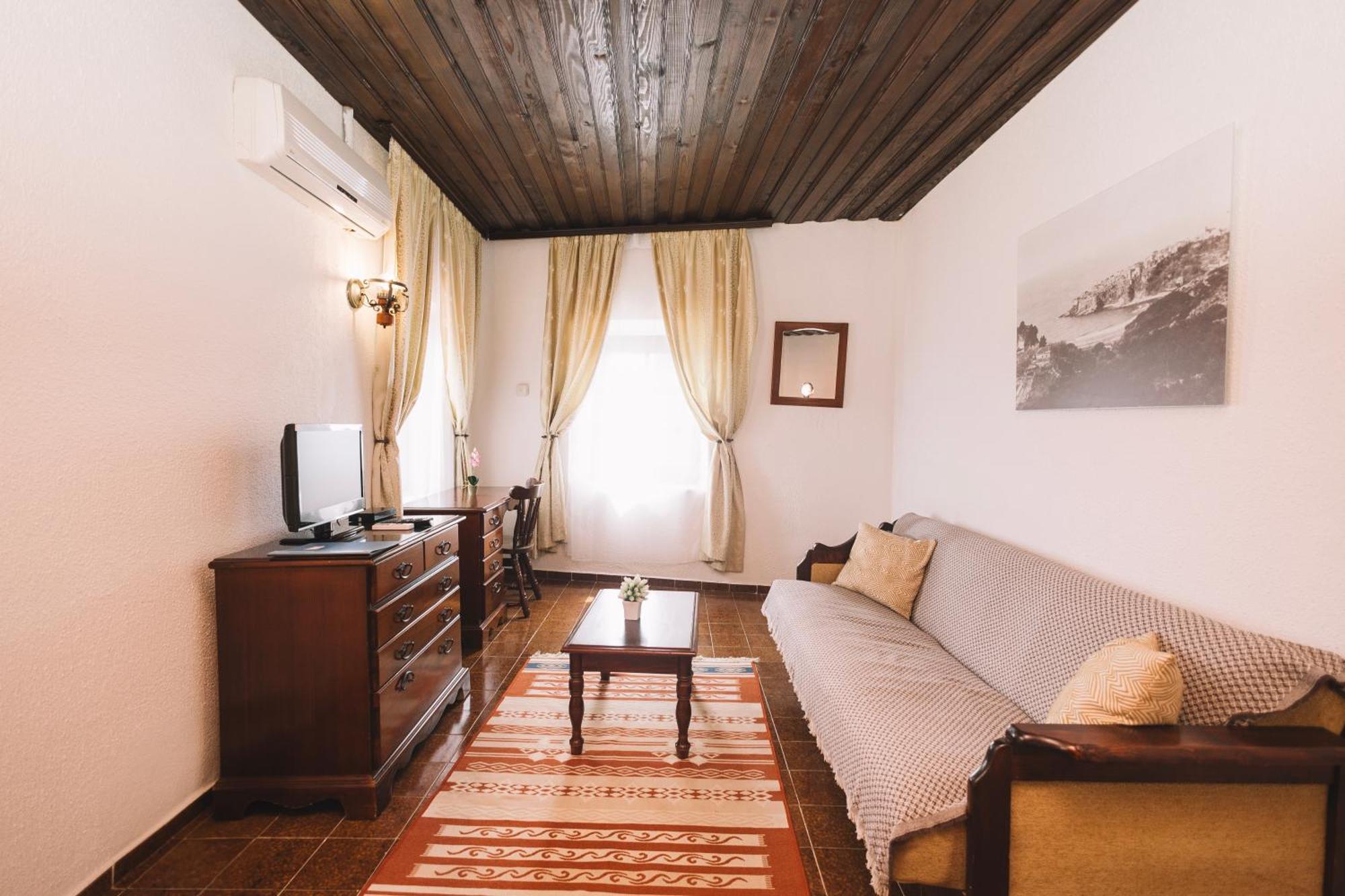 Hotel Kulla E Balshajve Ulcinj Exterior foto