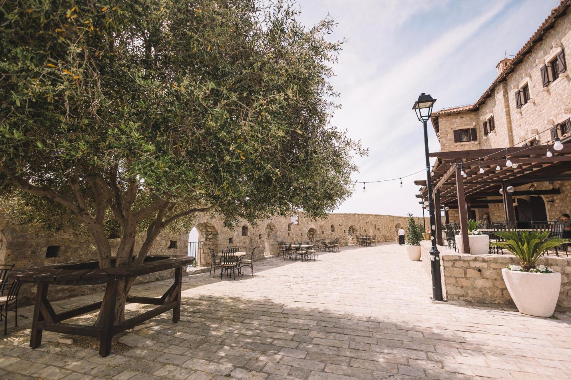 Hotel Kulla E Balshajve Ulcinj Exterior foto