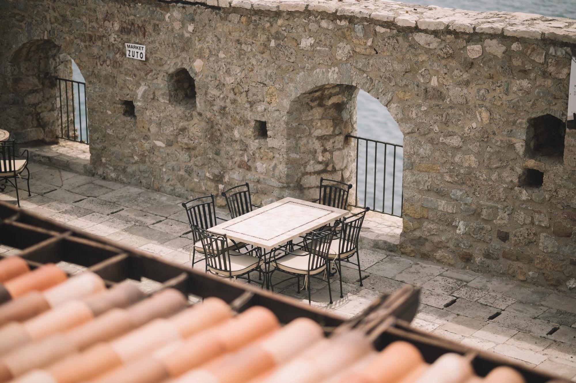 Hotel Kulla E Balshajve Ulcinj Exterior foto